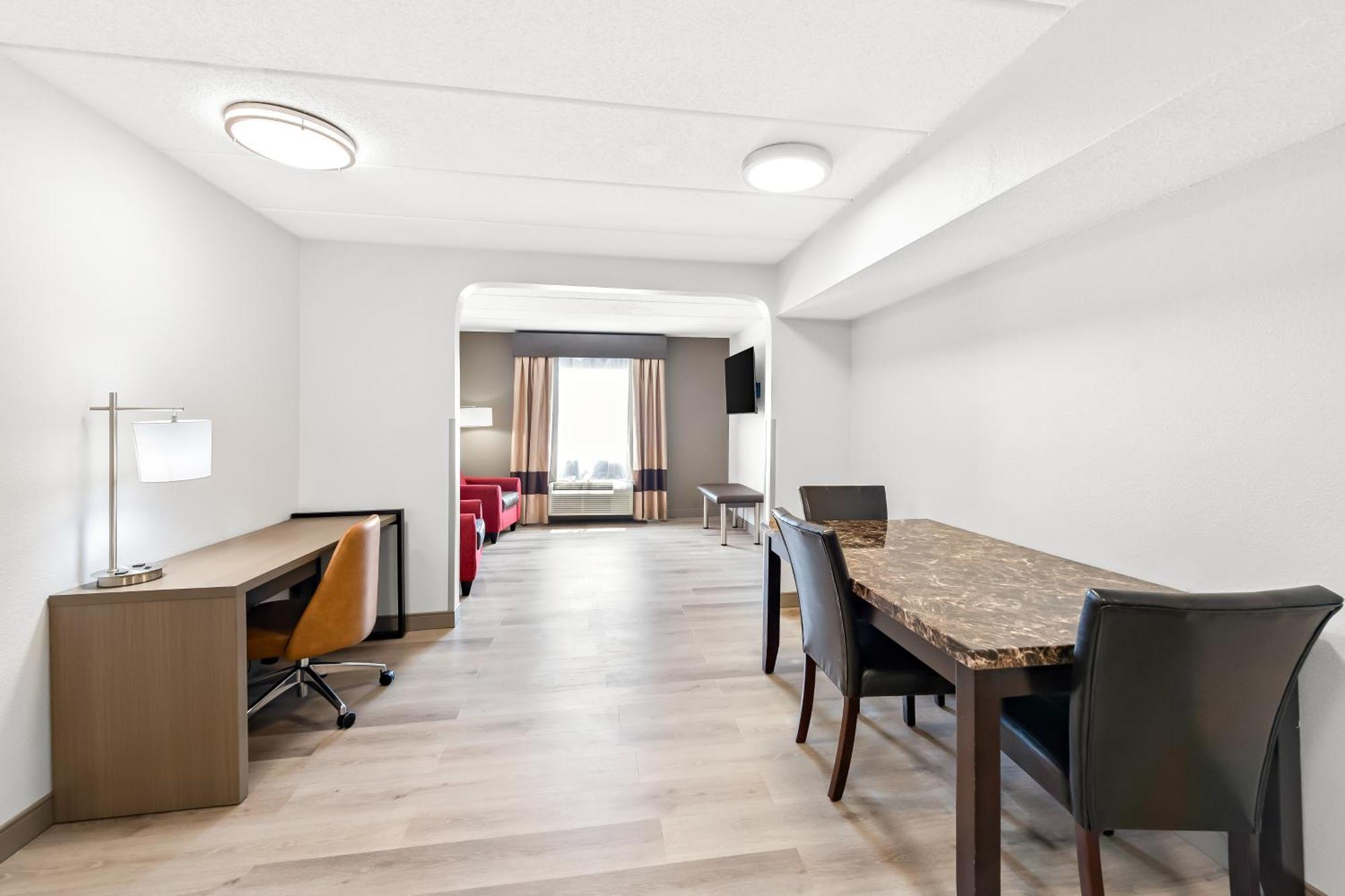 Comfort Suites Columbus Esterno foto