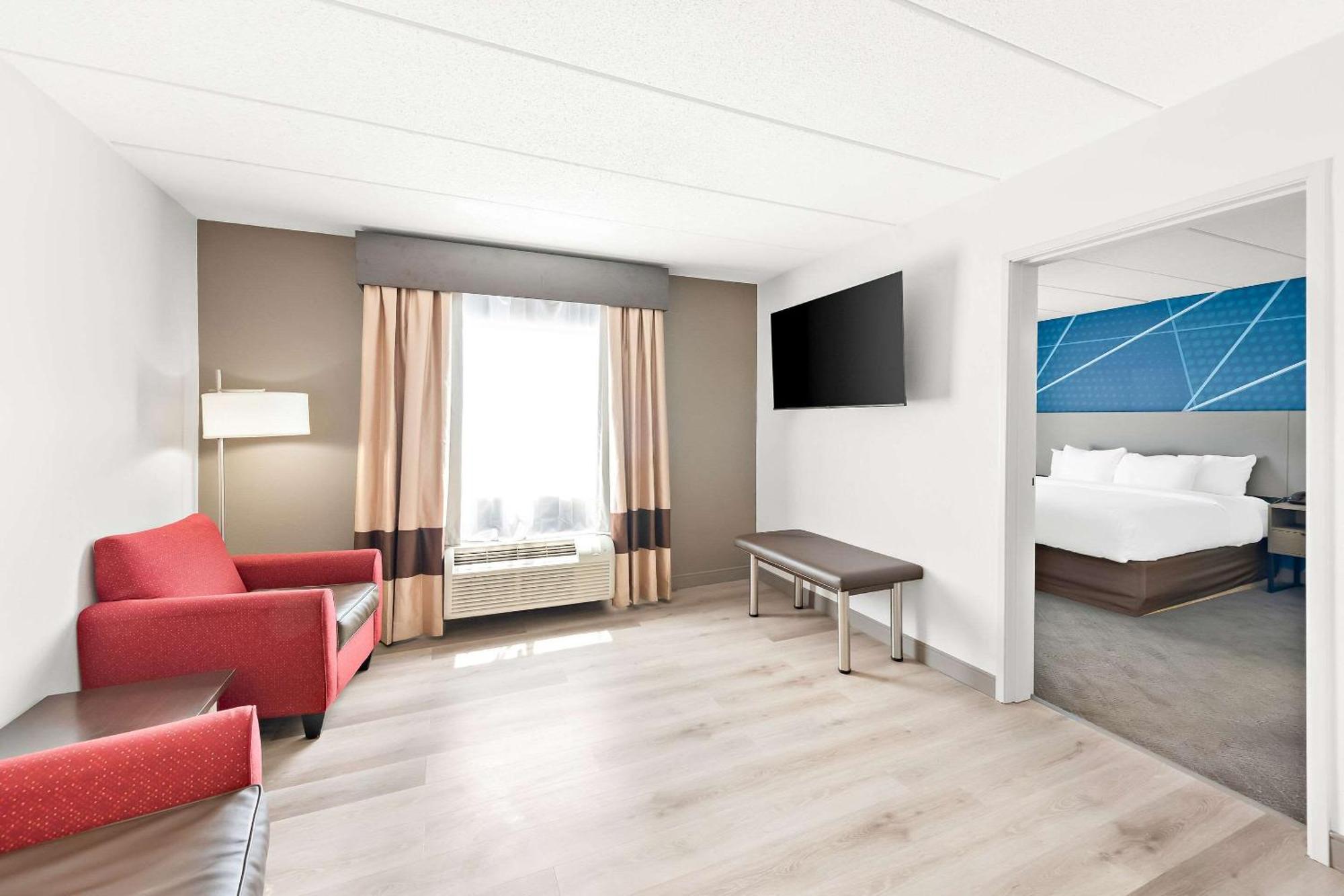 Comfort Suites Columbus Esterno foto