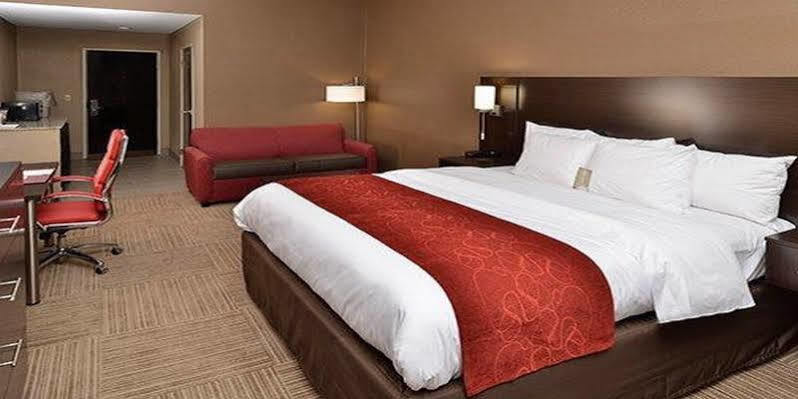 Comfort Suites Columbus Esterno foto
